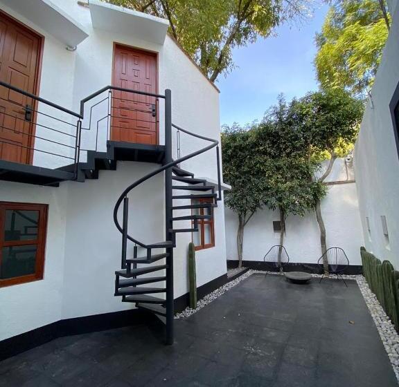 هتل Siete Puertas Coyoacán
