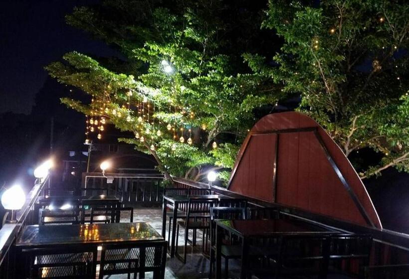 Mexican Resortlampang