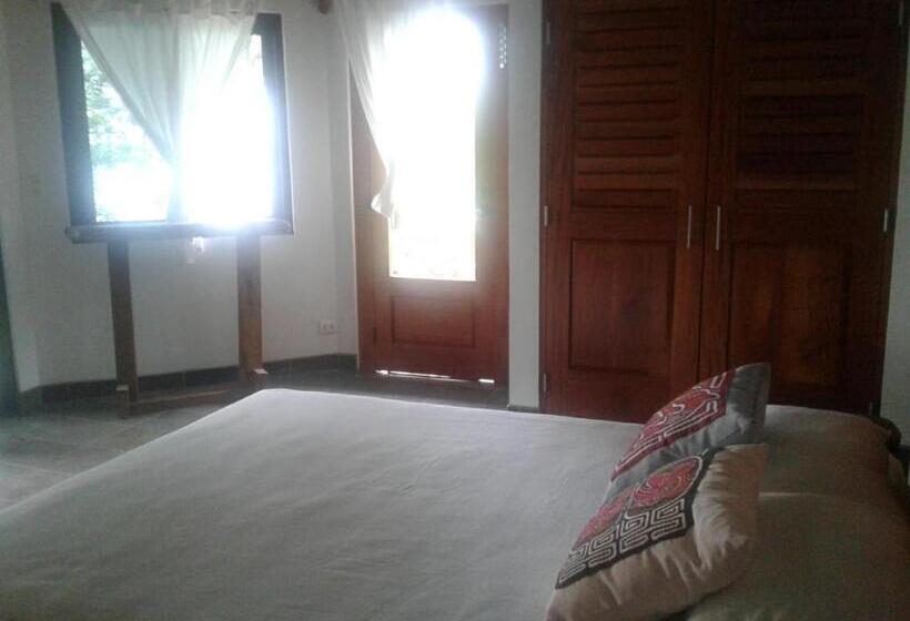 بنسيون Oceanfront Gem At La Joya De Lagarto