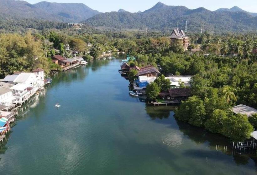 پانسیون Sapparot Bar & Bungalows