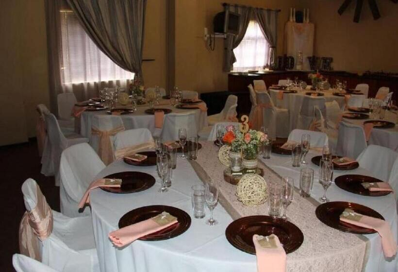 پانسیون The Venue And Guestrooms On Site