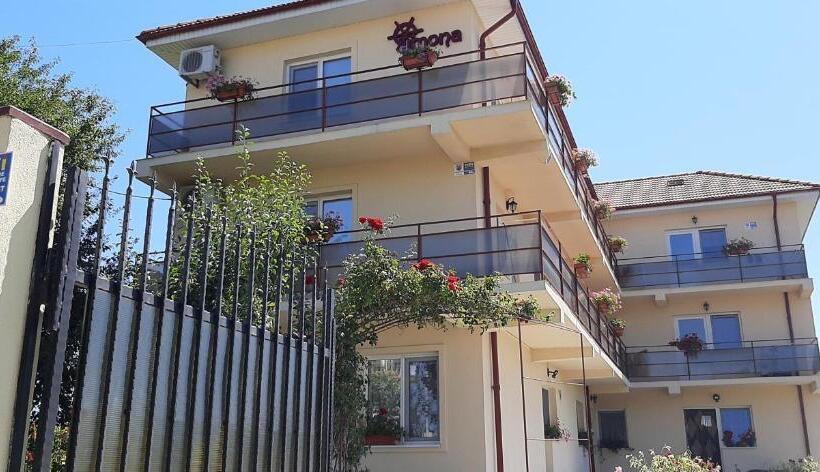 پانسیون Timona  Camere De închiriat