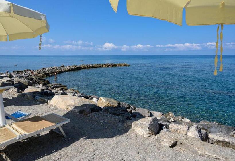 Villaggio Stella Del Sud & Resort