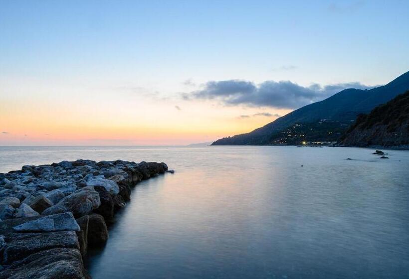 Villaggio Stella Del Sud & Resort