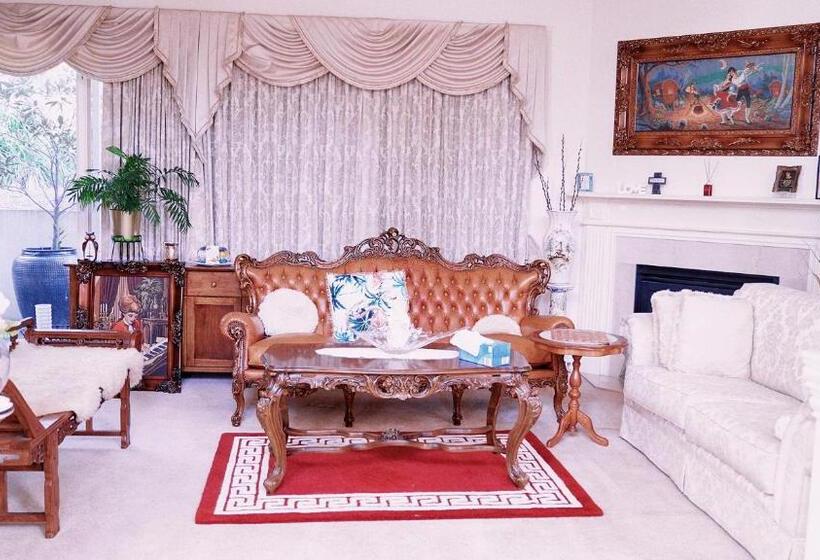 호스텔 6 Bdrs Villa With Pool & Tennis Court