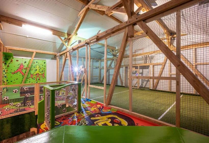 Общежитие Berghütte Burgweghof Jugendgästehaus