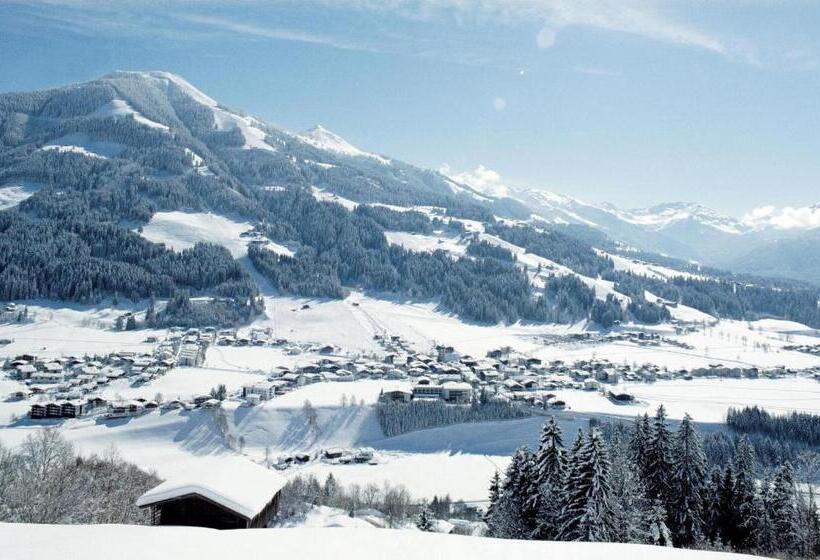 Общежитие Berghütte Burgweghof Jugendgästehaus