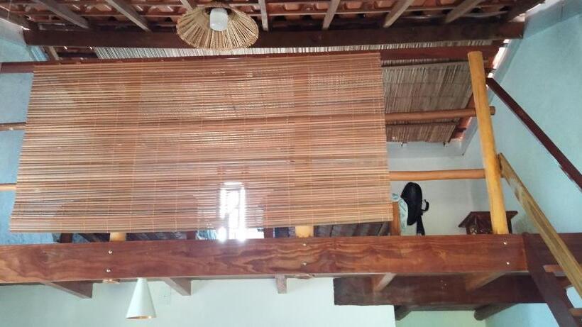 הוסטל Guedes Residence