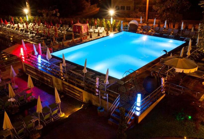 Baia Rosie Resort
