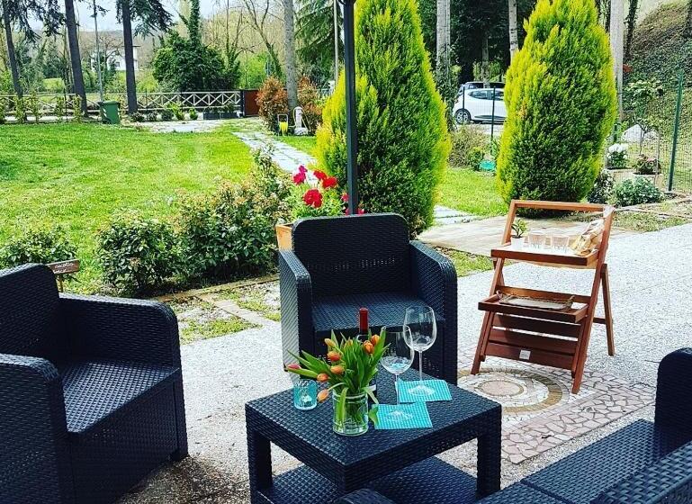 مبيت وإفطار Il Giardino Delle Noci