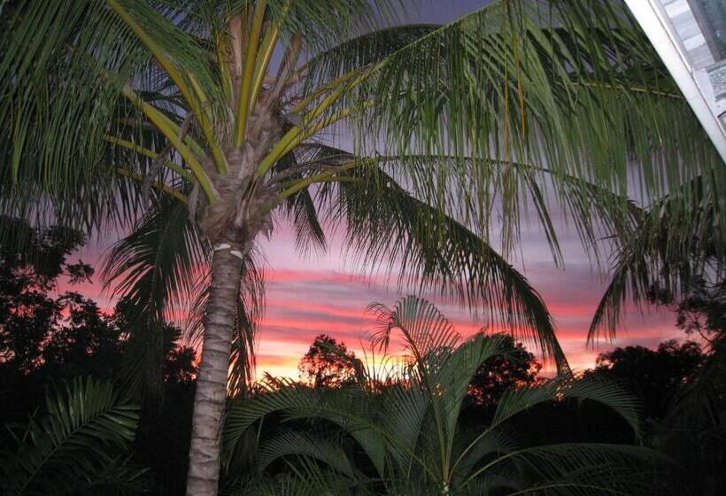 تختخواب و صبحانه Palmerston Sunset Retreat
