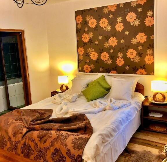 تختخواب و صبحانه Pensiunea Portas Resort