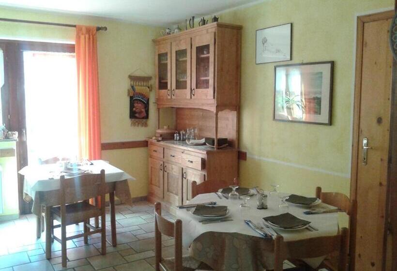 فندق Albergo Croce Bianca