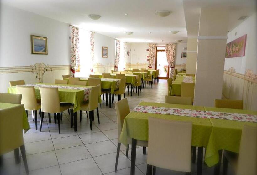 호텔 Albergo Montecroce