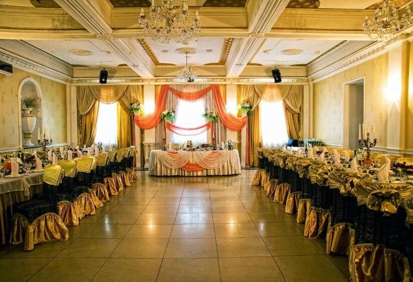 فندق Astoria