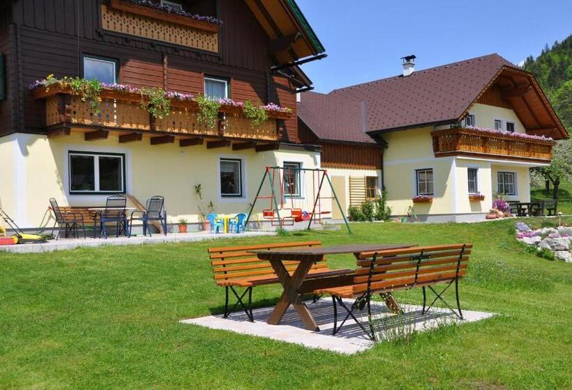 هتل Bauernhof Haim Schnepfleitner