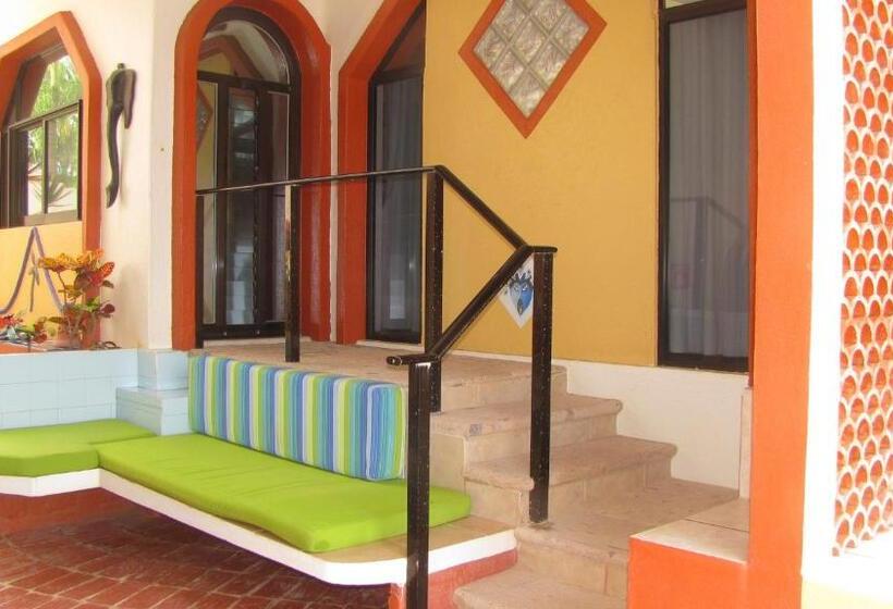 هتل La Paloma Oceanfront Retreat