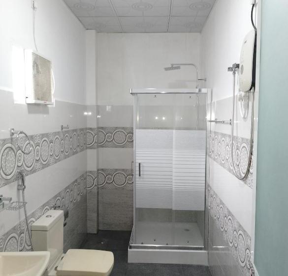 هتل Laxsume Guest House Nilaveli