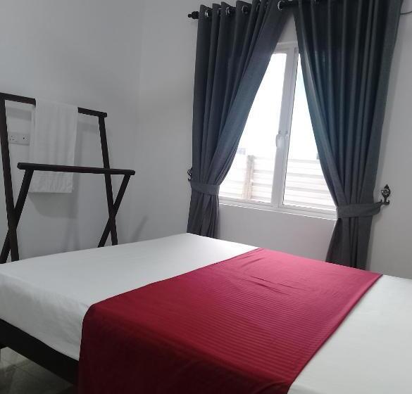 هتل Laxsume Guest House Nilaveli