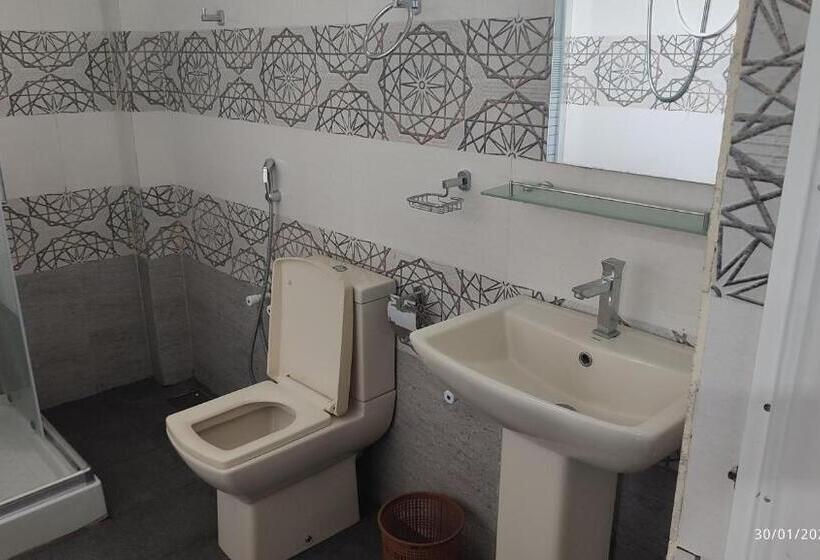 هتل Laxsume Guest House Nilaveli