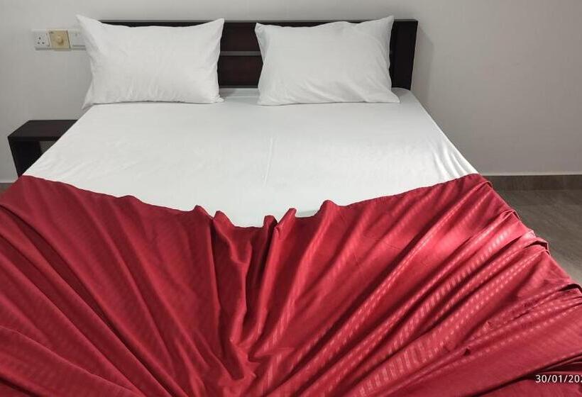 هتل Laxsume Guest House Nilaveli