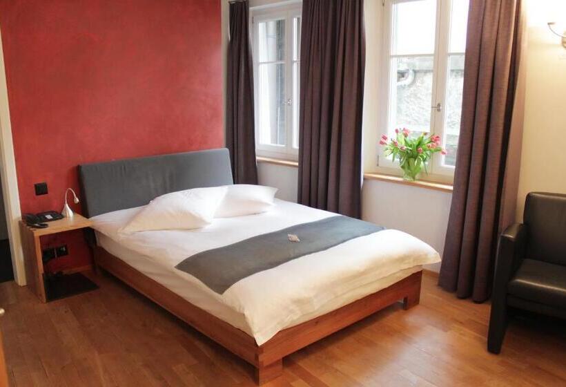 בית מלון כפרי Le Lion   Self Check In