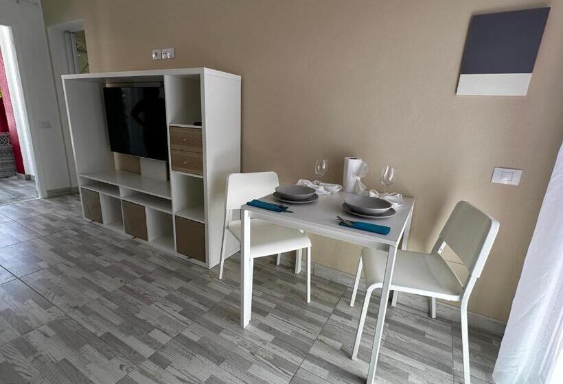 هتل Paradise Resort   Fkk Swinger & Nudist Couples Only