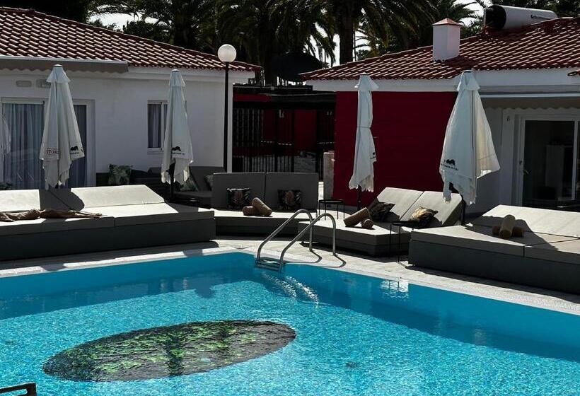 هتل Paradise Resort   Fkk Swinger & Nudist Couples Only