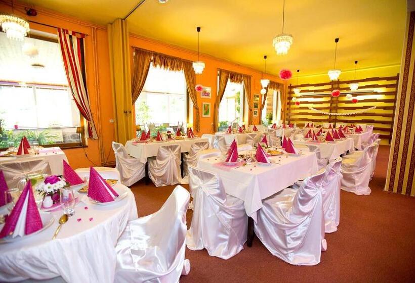 בית מלון כפרי U Loubů