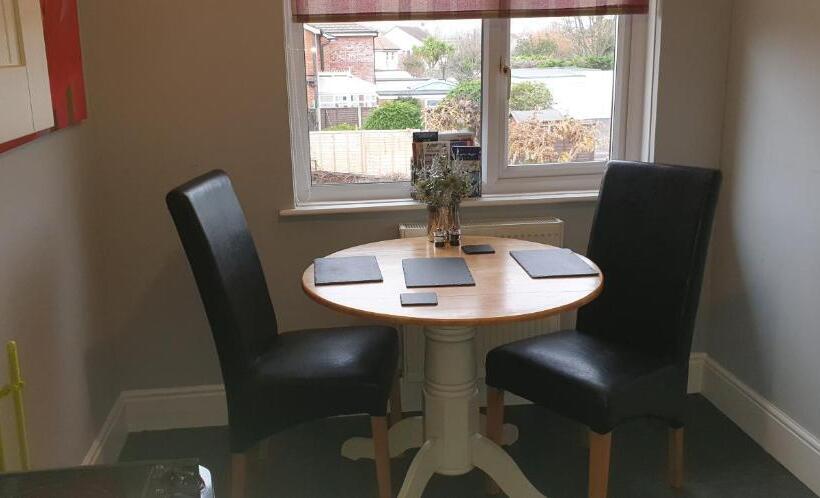 بنسيون Felpham Guest House   Self Catering