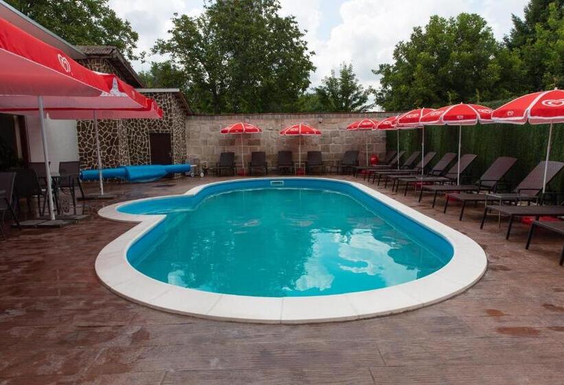 پانسیون Kladenetsa Guest House