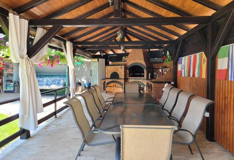 پانسیون Kys House