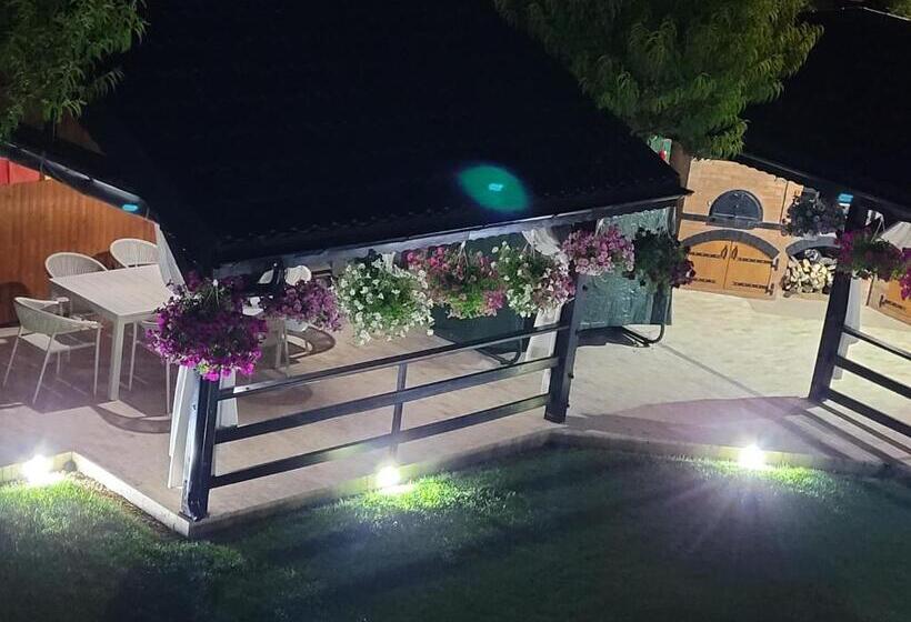 پانسیون Kys House