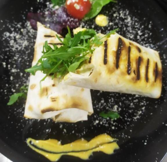 ペンション Zustrizh U Leva