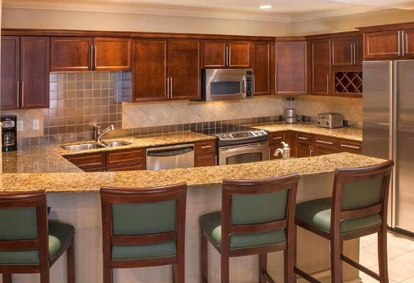 استراحتگاه Club Wyndham Emerald Grande At Destin