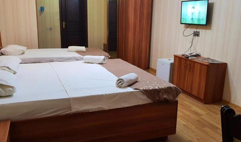 هاستل Ariva Center Econom