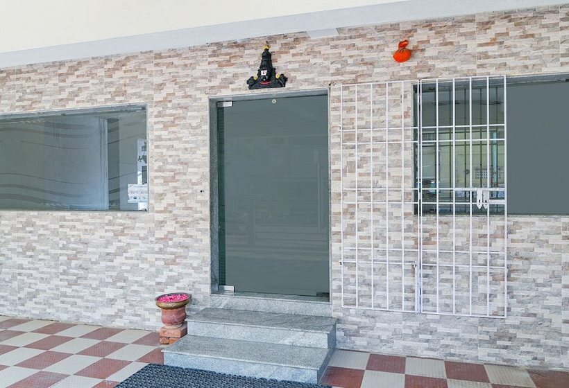هاستل Fabhotel Vrj Residency   Nr Chennai Trade Center & St Thomas Mount