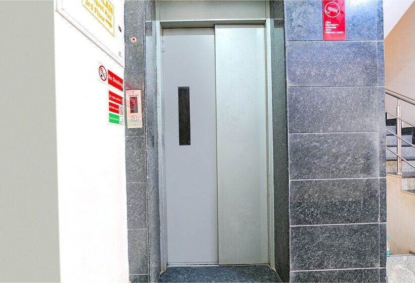 هاستل Fabhotel Vrj Residency   Nr Chennai Trade Center & St Thomas Mount