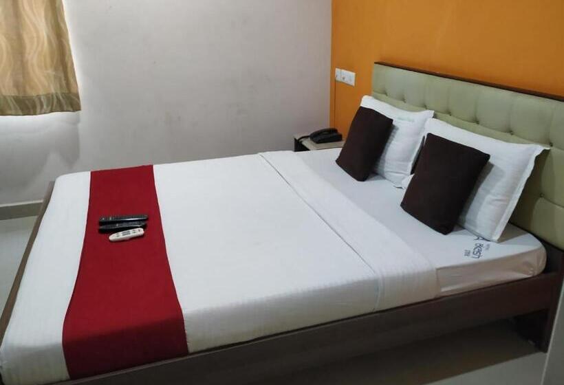 هاستل Fabhotel Vrj Residency   Nr Chennai Trade Center & St Thomas Mount