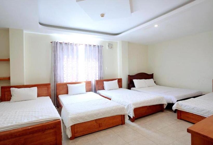 Amis Hotel Trung Tâm Gần Biển