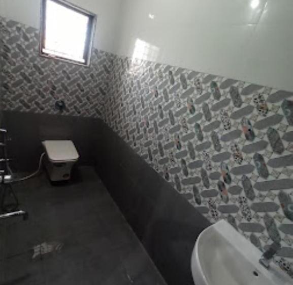 酒店 Adiraj Palace And Lodging, Shani Shingnapur