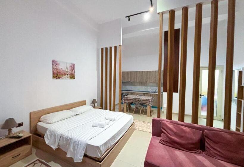 هتل Budget Retreat Tirana & Studios