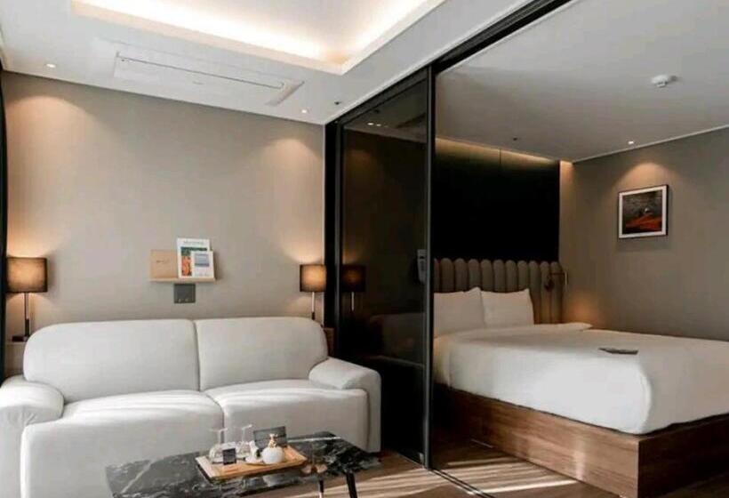 酒店 Bona Travel Haeundae