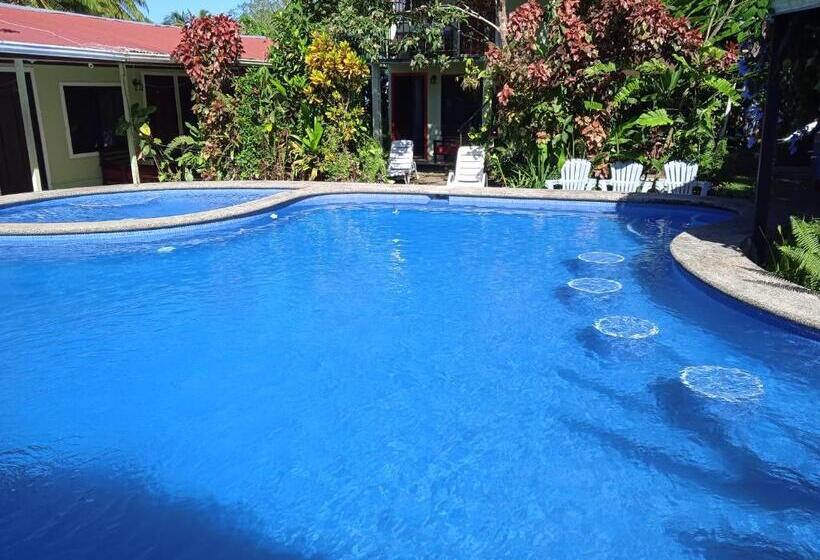 هتل La Casona Eco Lodge Tortuguero