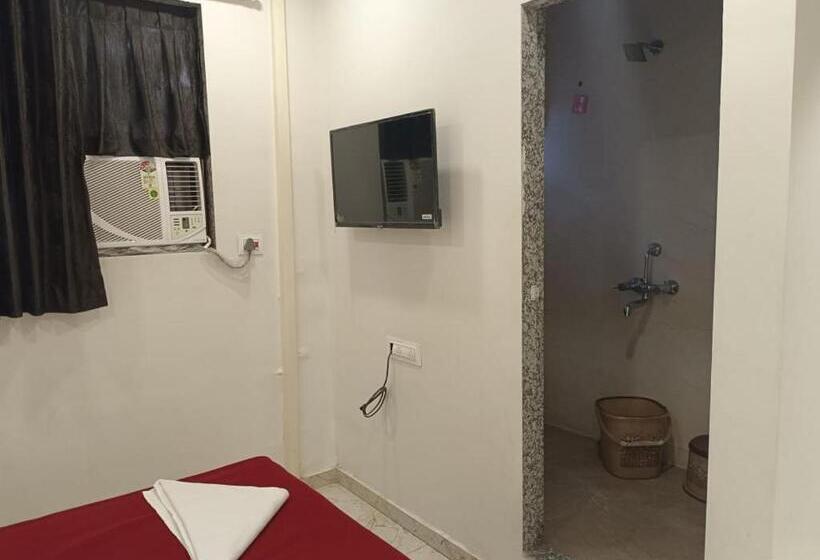 酒店 Nirvana Lodging & Boarding