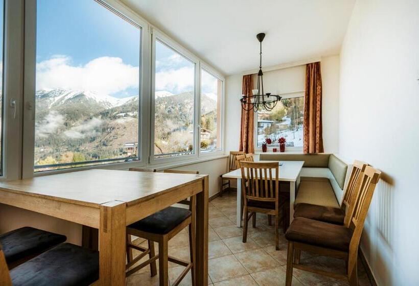 هتل Panorama Spa Lodges Das.schiller