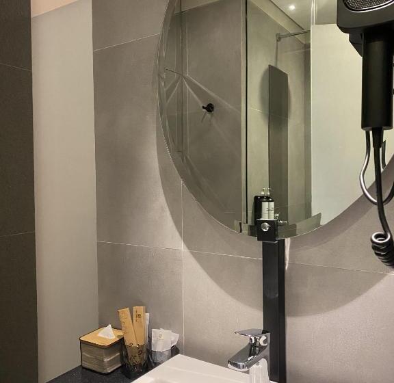 هتل Posto Dormire Sudirman