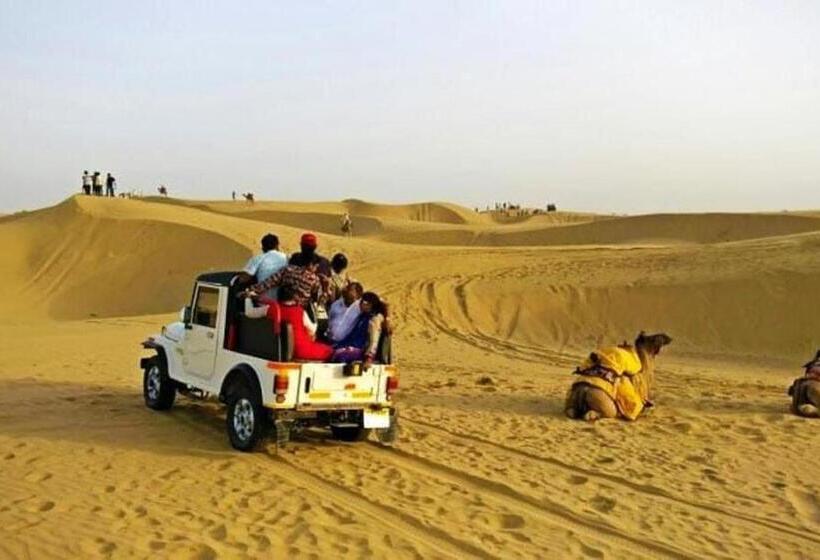 호텔 Royal Exotic Luxury Desert Camp