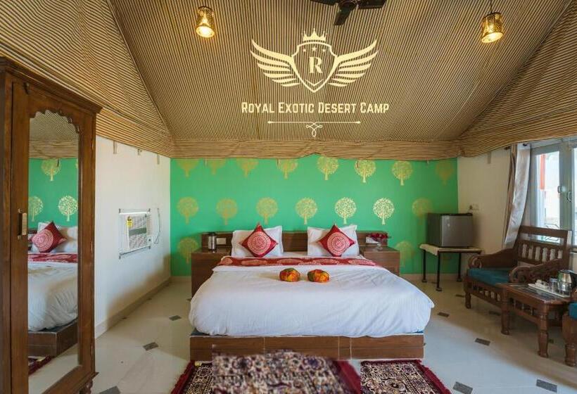 호텔 Royal Exotic Luxury Desert Camp