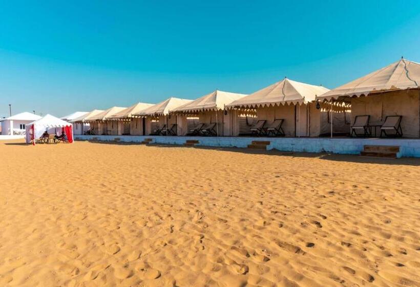 호텔 Royal Exotic Luxury Desert Camp